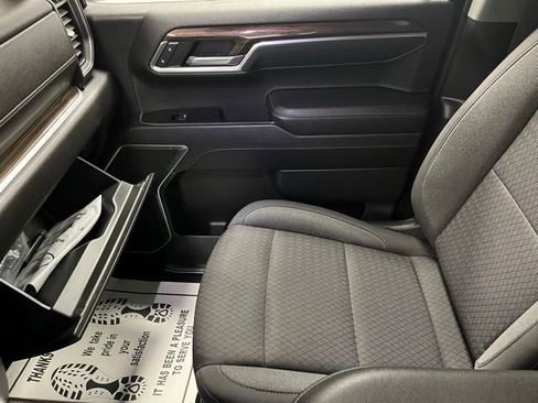 Used 2023 Chevrolet Silverado 1500 RST AWD/4WD image 36
