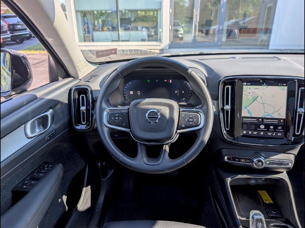 Certified 2026 Volvo XC40 B5 Plus AWD/4WD image 11