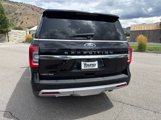 Used 2024 Ford Expedition Limited AWD/4WD image 7