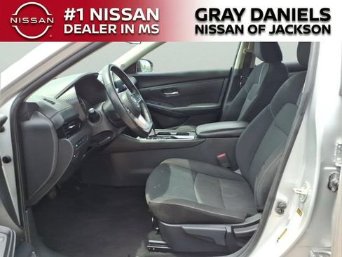 Used 2022 Nissan Sentra SV FWD image 22