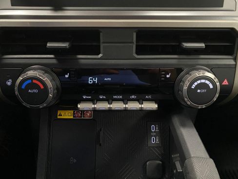 Used 2024 Toyota Tacoma SR5 AWD/4WD image 25