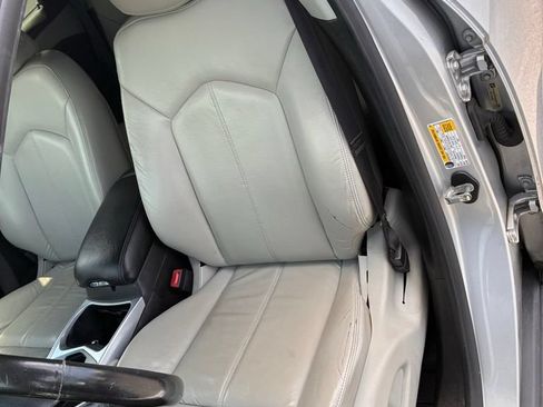 Used 2013 Cadillac SRX FWD image 20
