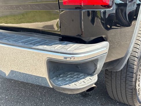 Used 2018 GMC Sierra 1500 SLE w/ SLE Value Package AWD/4WD image 32