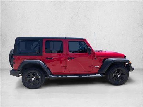 Certified 2018 Jeep Wrangler Unlimited Sport S image 4