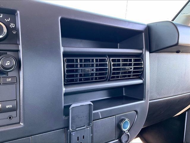 New 2026 Chevrolet Express 2500 w/ Driver Convenience Package RWD image 20