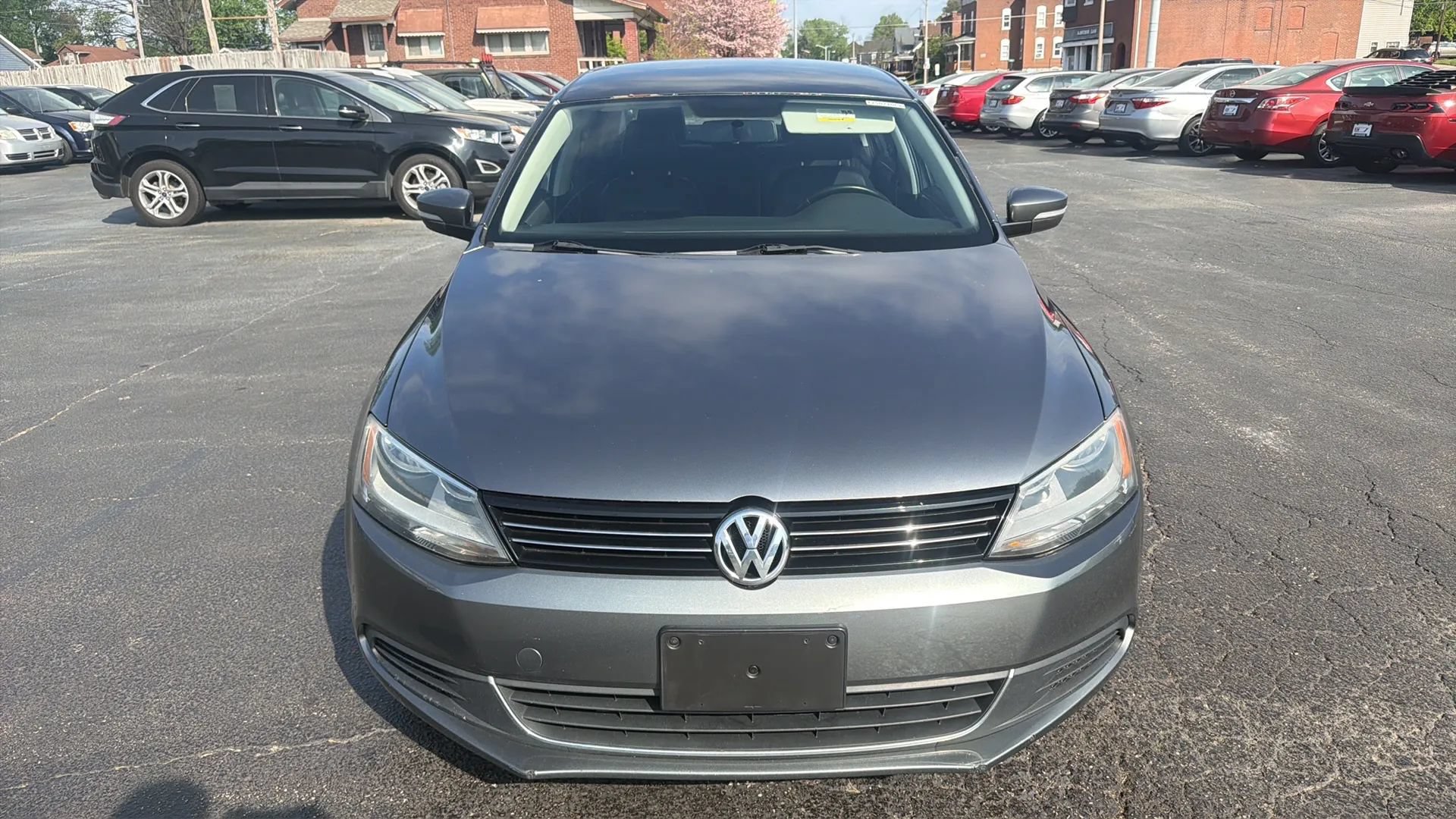 Used 2013 Volkswagen Jetta SE FWD image 2