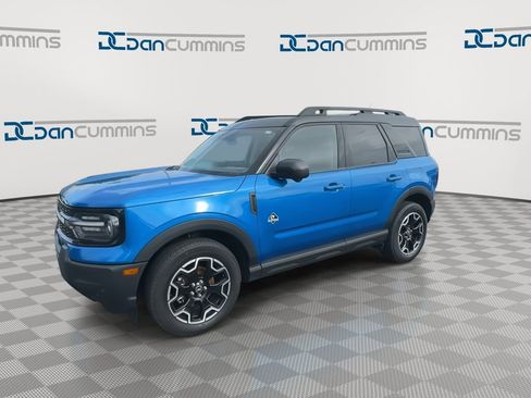 Used 2025 Ford Bronco Sport Outer Banks w/ Outer Banks Tech Package+ AWD/4WD image 4