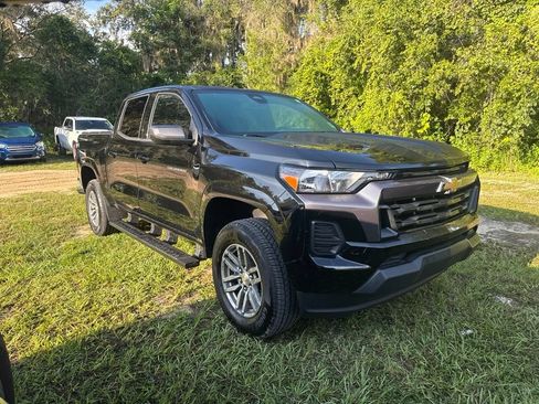 Used 2025 Chevrolet Colorado LT w/ Advanced Trailering Package RWD image 3
