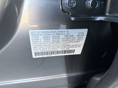 Used 2025 Acura MDX SH-AWD image 36