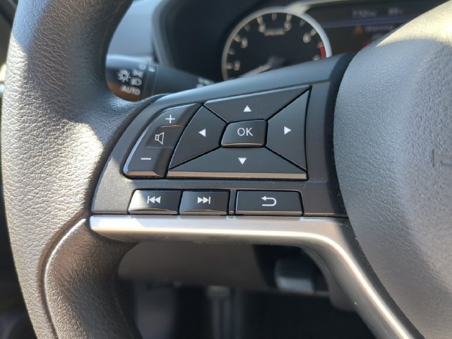 Used 2025 Nissan Altima 2.5 SV FWD image 27