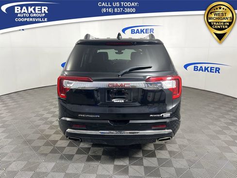 Certified 2023 GMC Acadia Denali w/ Denali Ultimate Package image 8