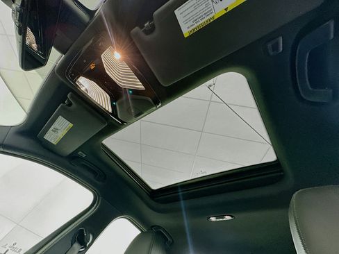 Used 2025 BMW 330i Sedan image 27