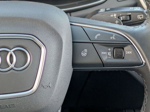 Used 2024 Audi Q5 e Premium Plus w/ Premium Plus Package image 11