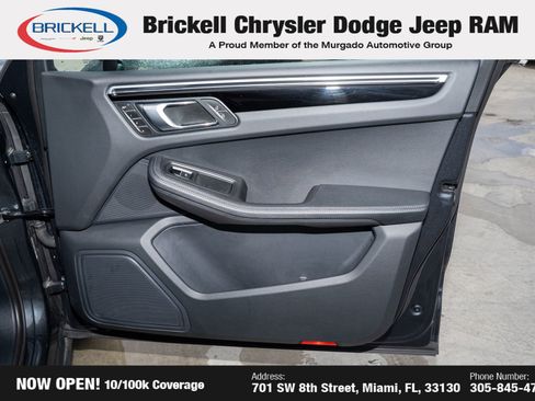 Used 2024 Porsche Macan image 13