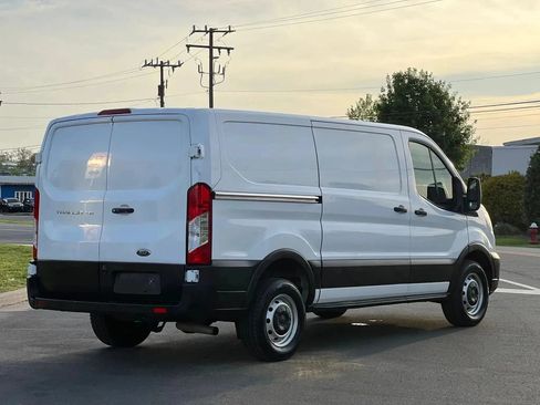 Used 2020 Ford Transit 250 Low Roof RWD image 5
