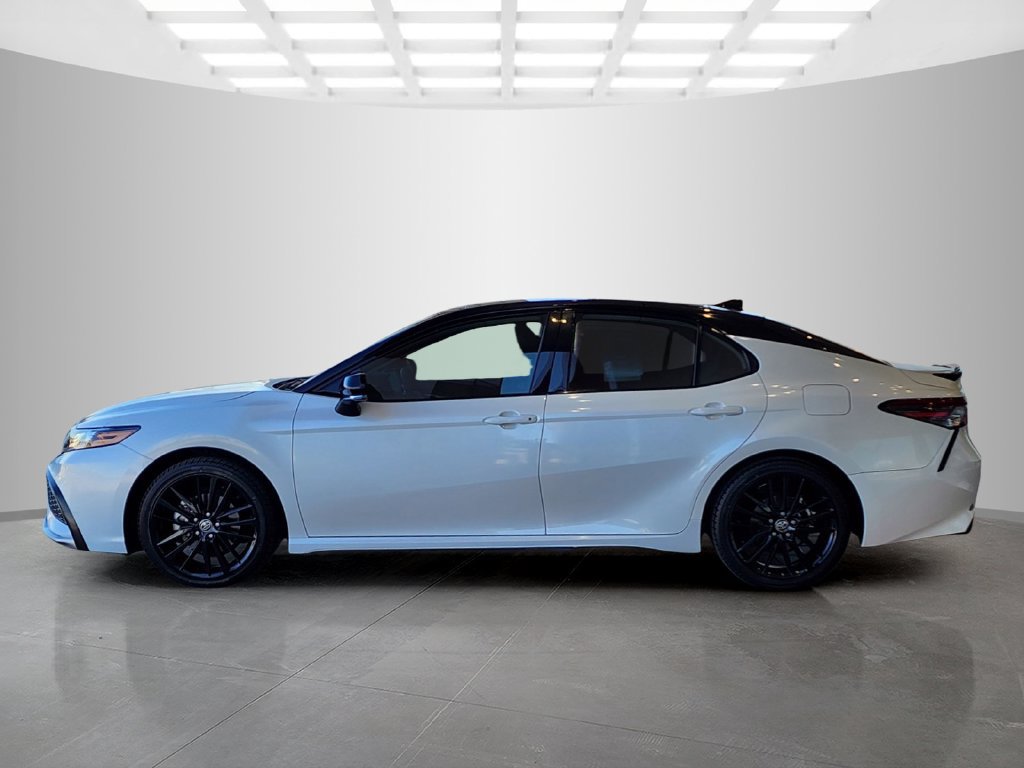 Used 2023 Toyota Camry XSE FWD image 8