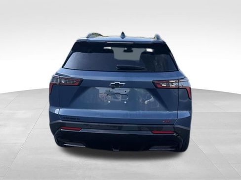 Certified 2025 Chevrolet Equinox RS w/ Convenience Package III FWD image 4