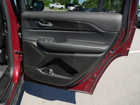Used 2024 Jeep Grand Cherokee L Altitude AWD/4WD image 24