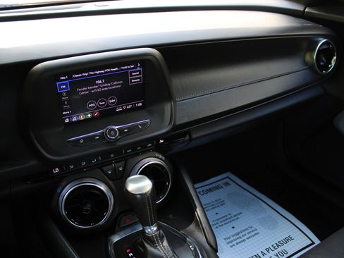 Used 2022 Chevrolet Camaro LT RWD image 13