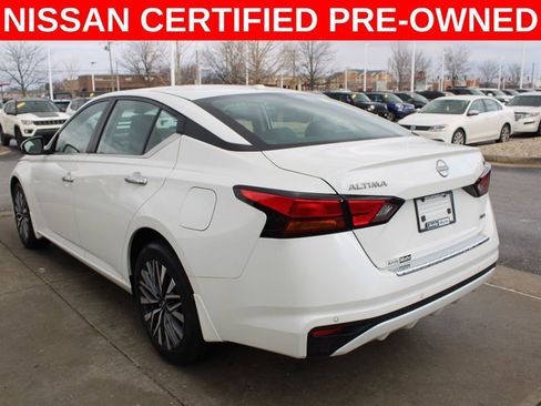 Certified 2023 Nissan Altima 2.5 SV image 5