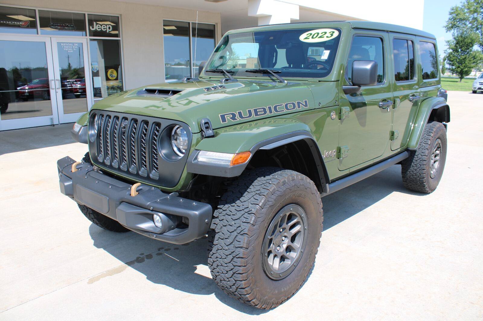 Certified 2023 Jeep Wrangler Unlimited Rubicon 392 w/ Xtreme Recon 35" Tire Package AWD/4WD image 2