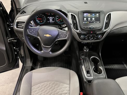 Used 2019 Chevrolet Equinox LS AWD/4WD image 12