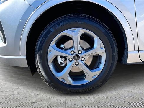 Used 2024 Ford Escape ST-Line image 9