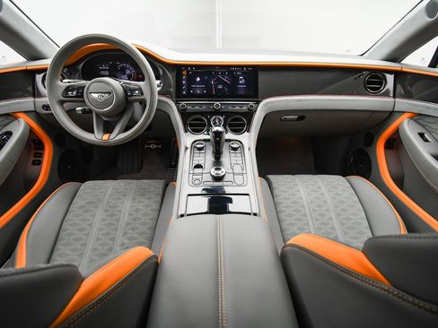 Used 2025 Bentley Continental GT Speed image 4