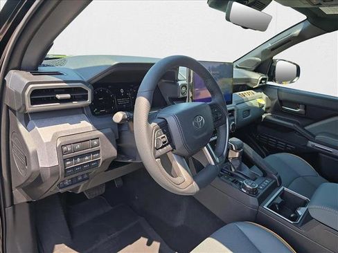 New 2025 Toyota Tacoma 4x4 Double Cab Hybrid image 3