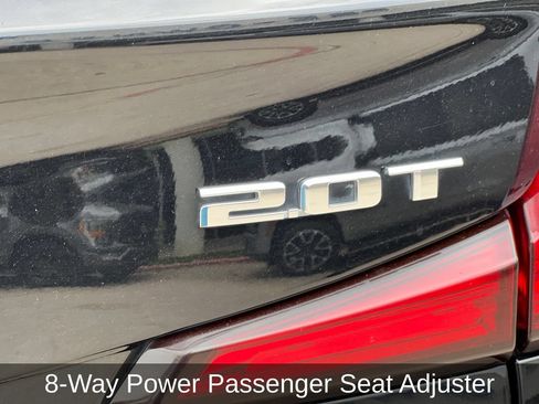 Used 2019 Cadillac XT4 Premium Luxury FWD image 5