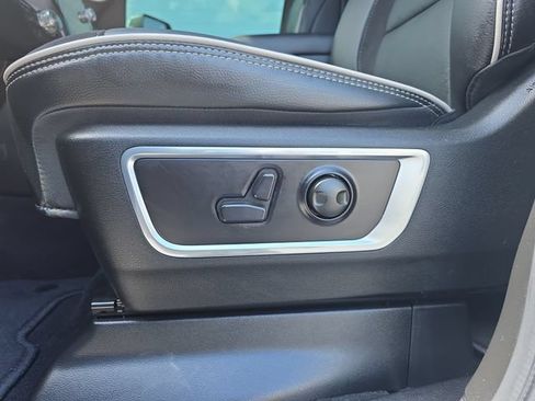 Used 2026 RAM 1500 Laramie AWD/4WD image 13