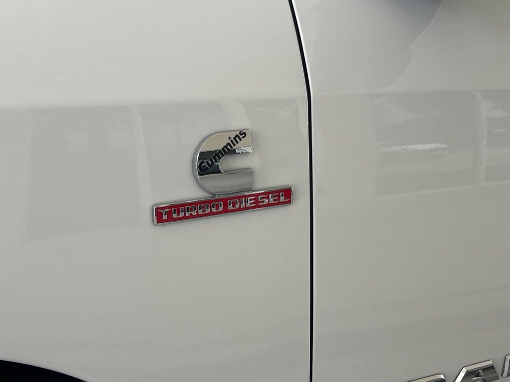 Used 2026 RAM 2500 Laramie AWD/4WD image 16