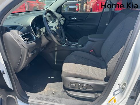 Used 2024 Chevrolet Equinox LT FWD image 10