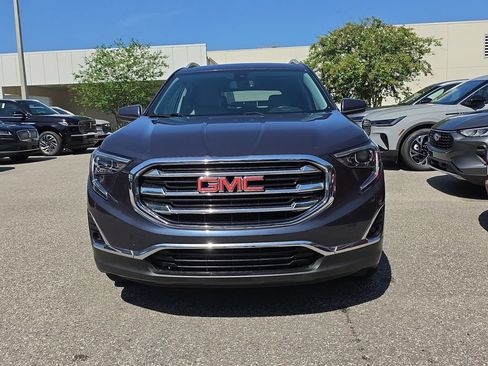 Used 2018 GMC Terrain SLT w/ Preferred Package FWD image 2