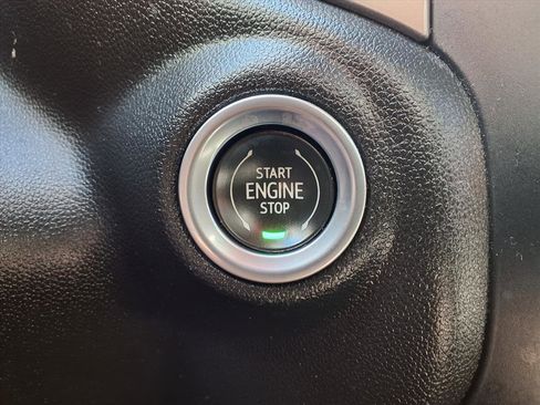 Used 2022 Chevrolet Silverado 1500 Custom image 18