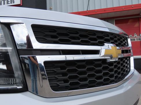 Used 2015 Chevrolet Tahoe LT w/ Luxury Package image 23
