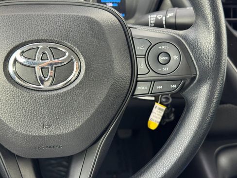 Used 2022 Toyota Corolla LE image 20