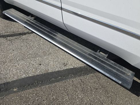 Used 2019 GMC Yukon Denali w/ Denali Ultimate Package AWD/4WD image 28