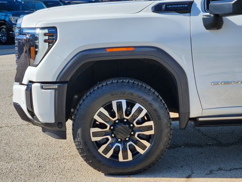 Certified 2024 GMC Sierra 3500 Denali Ultimate image 27