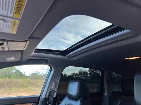 Used 2019 Honda CR-V Touring image 15