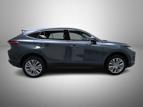 Used 2023 Toyota Venza Limited AWD/4WD image 4