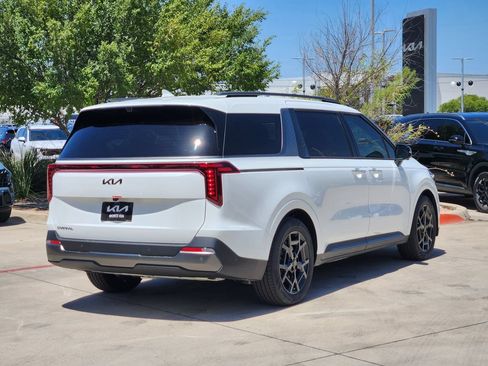 New 2026 Kia Carnival SX Prestige FWD image 5