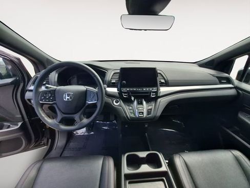 Used 2024 Honda Odyssey Sport image 10