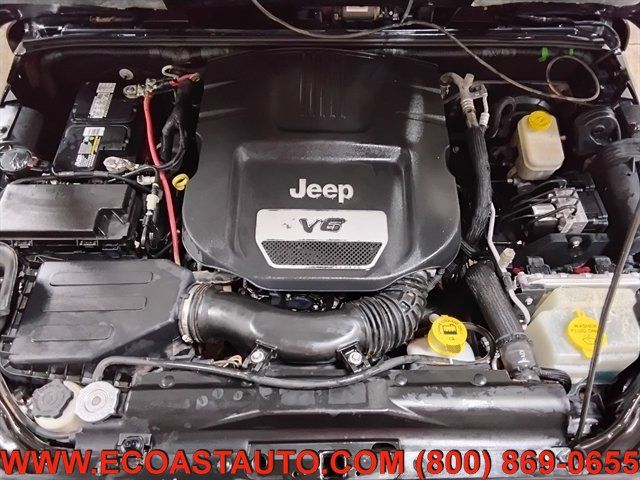 Used 2017 Jeep Wrangler Unlimited Sport w/ Quick Order Package 24S AWD/4WD image 9