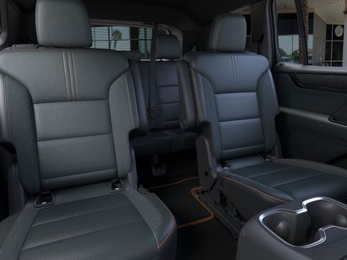 New 2025 GMC Acadia AT4 w/ Super Cruise Package AWD/4WD image 17