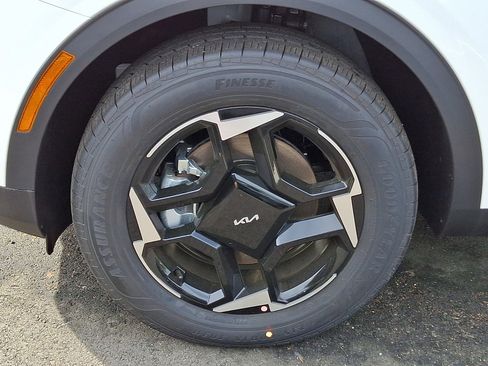New 2026 Kia Sportage EX AWD/4WD image 4