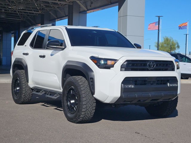 Used 2025 Toyota 4Runner SR5 AWD/4WD image 2