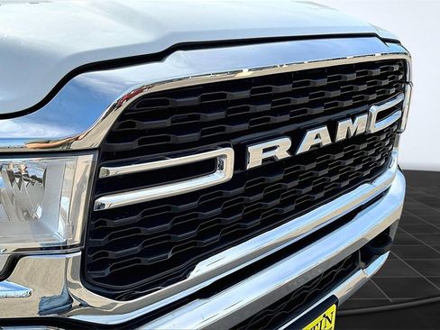 Used 2024 RAM 3500 Big Horn image 29