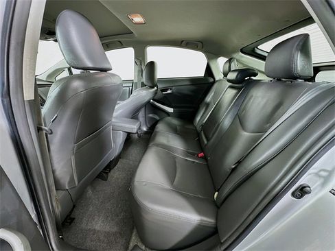 Used 2010 Toyota Prius Five image 28