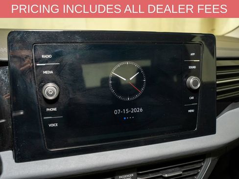 Used 2025 Volkswagen Jetta SE FWD image 12